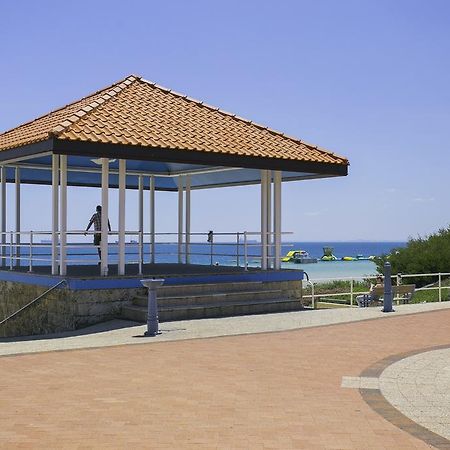 Boardwalk By Rockingham Apartments Bagian luar foto