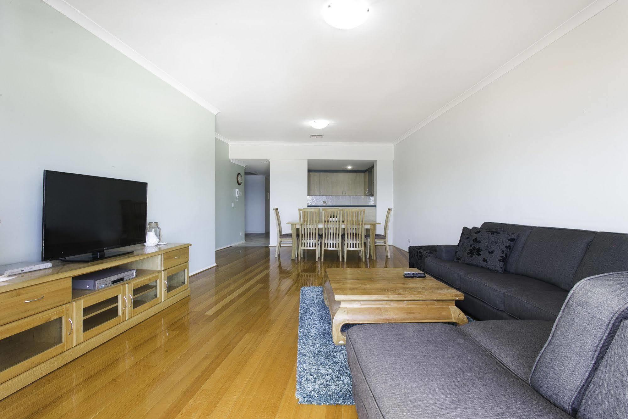 Boardwalk By Rockingham Apartments Bagian luar foto