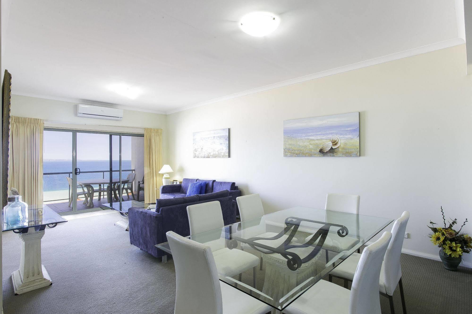 Boardwalk By Rockingham Apartments Bagian luar foto