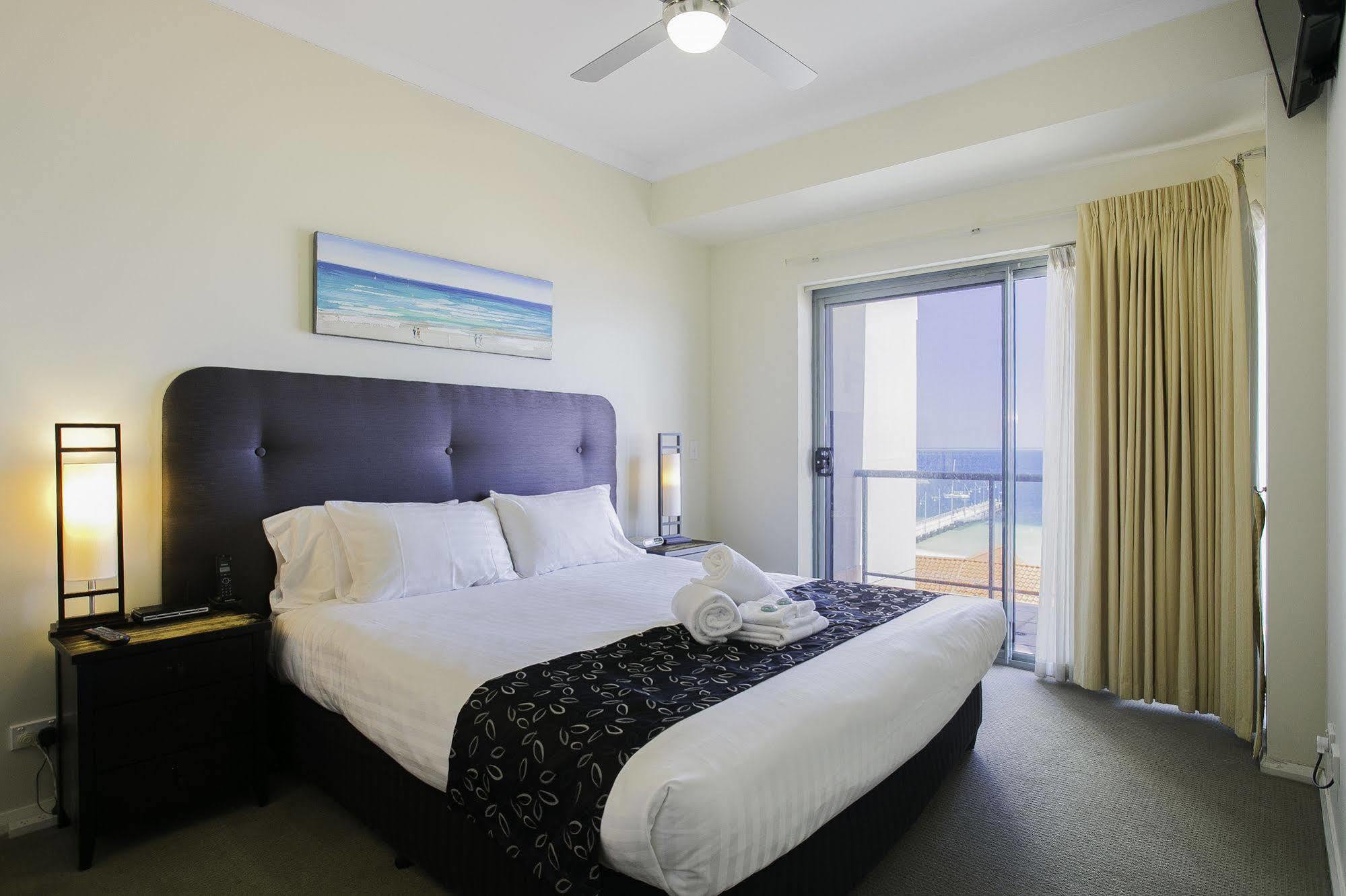 Boardwalk By Rockingham Apartments Bagian luar foto